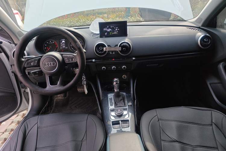 Used Audi A3 2020 Limousine 35 TFSI Fashion Edition China VI Emission Standard