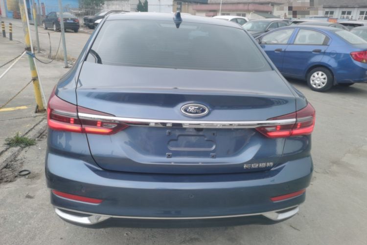 Used Ford Escort 2021 1.5L Automatic Diamond Edition
