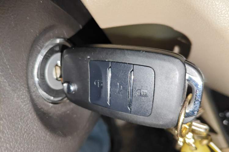 Used Jinbei 750 2015 1.5L Comfort Model
