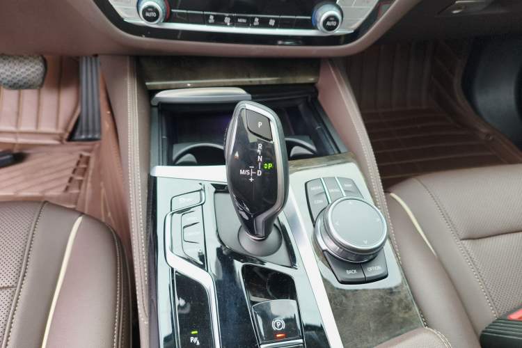 Used BMW 5 Series 2022 Second Facelift 525Li Luxury Package