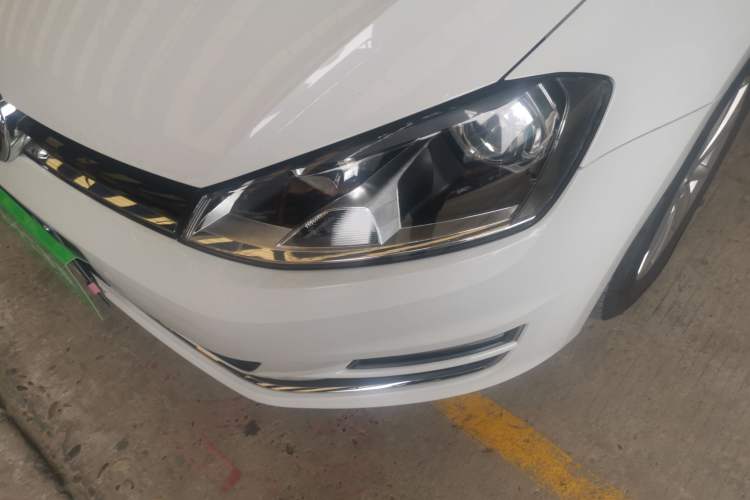 Used Volkswagen Golf 2016 1.6L Automatic Fashion Model Left Front Headlight