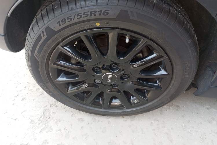 Used MINI 2019 1.5T COOPER Classic Edition Five-Door Version
