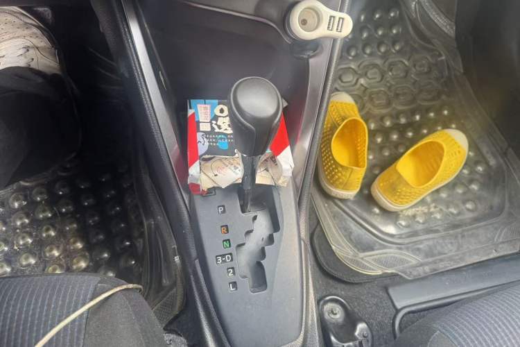 Used Toyota YARiS L Zhi Xuan 2015 1.5E Automatic Charm Edition