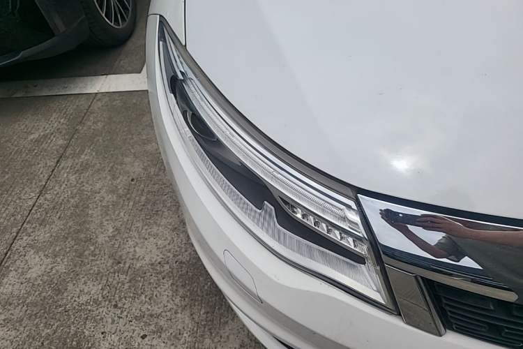 Used Qoros 3 2015 Sedan 1.6T Automatic ZhiZhen Enhanced Model
