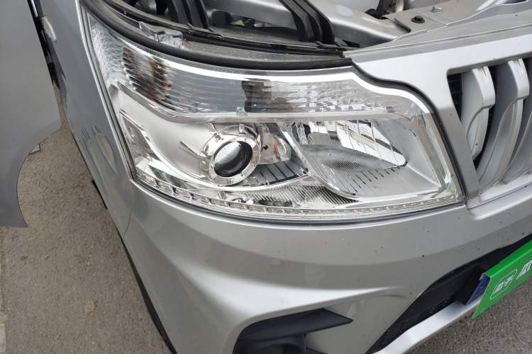 Used CHANGAN KAICHENG Ruixing M60 2023 1.5L GDI Base Model 2-Seat Van
