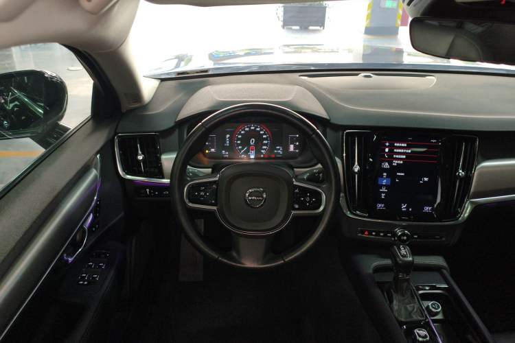 Used Volvo S90 2019 T4 Zhiyi Edition