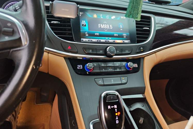 Used Buick LaCrosse 2018 28T Elite Edition