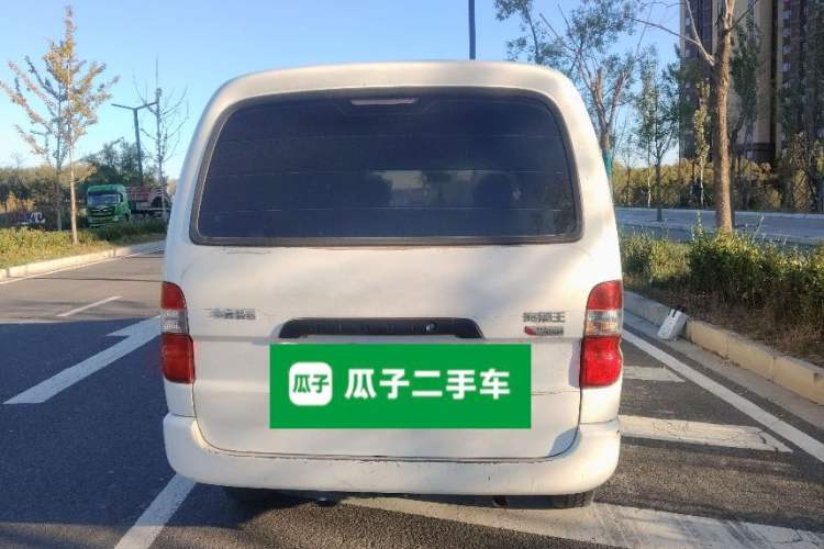 Used Jinbei Hiace King 2021 2.0L City Transport King Series Express Model Standard Top 6-Seater 1TZS
