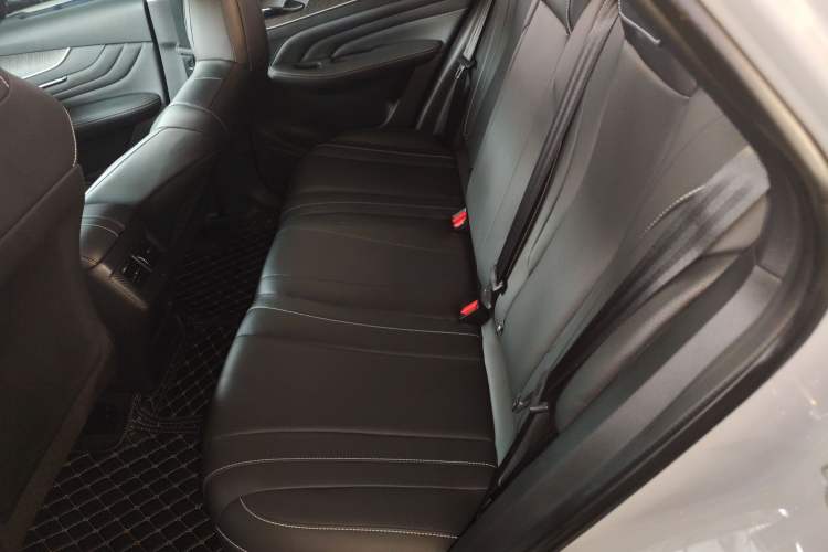 Used Venucia V 2021 260T Idol Edition Left Rear Seat
