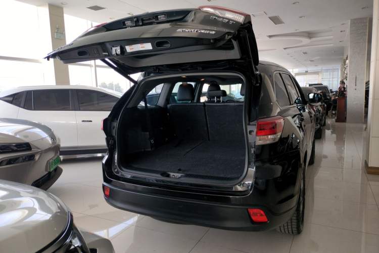 Used Toyota Highlander 2018 2.0T Four-Wheel Drive Prestige Version 7 Seats China VI Standard