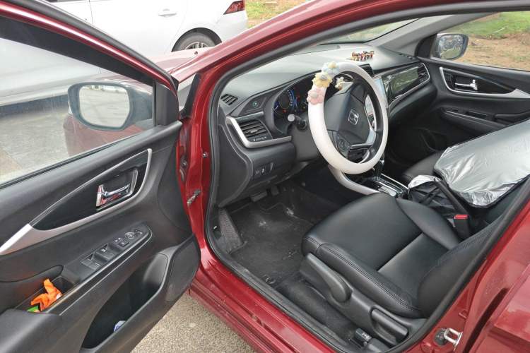 Used Honda Crider 2013 1.8L automatic luxury edition