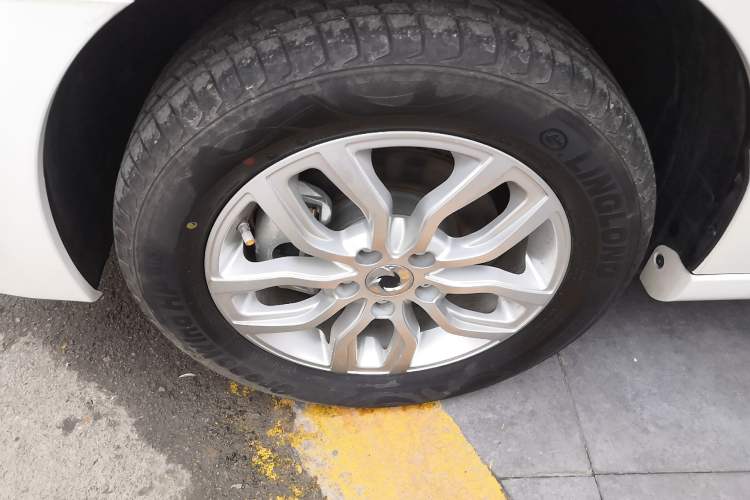 Used Dongfeng Junfeng E11K 2019 ES360 Battery-Swap Version 46.7 kWh