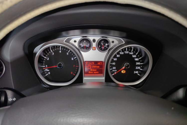 Used Ford Focus 2013 Sedan Classic 1.8L Automatic Base Model
