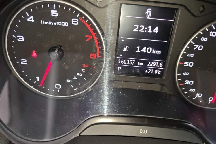 Used Audi A3 2014 Limousine 35 TFSI Automatic Comfort Model Odometer Close Up