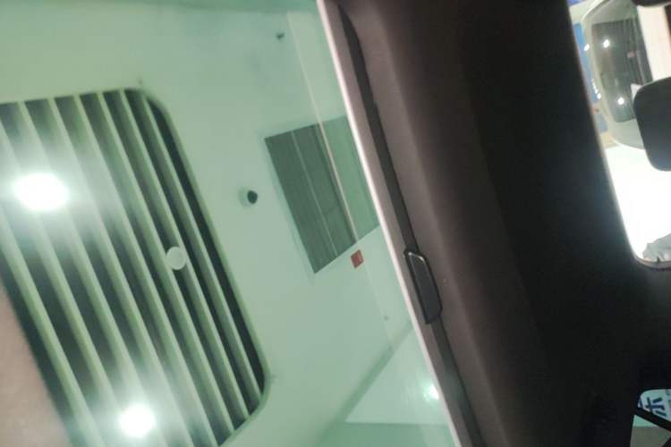 Used Volkswagen Golf 2025 Facelifted II 300TSI R-Line Headliner