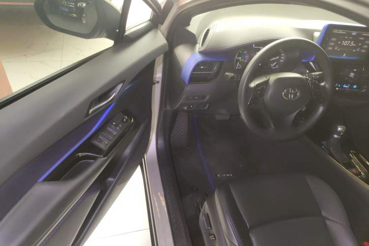 Used Toyota C-HR 2020 2.0L Leading Edition Driver Seat
