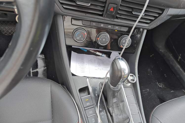 Used Volkswagen Bora 2019 Revised Version 1.5L Automatic Comfort Edition China VI Standard Gear Lever