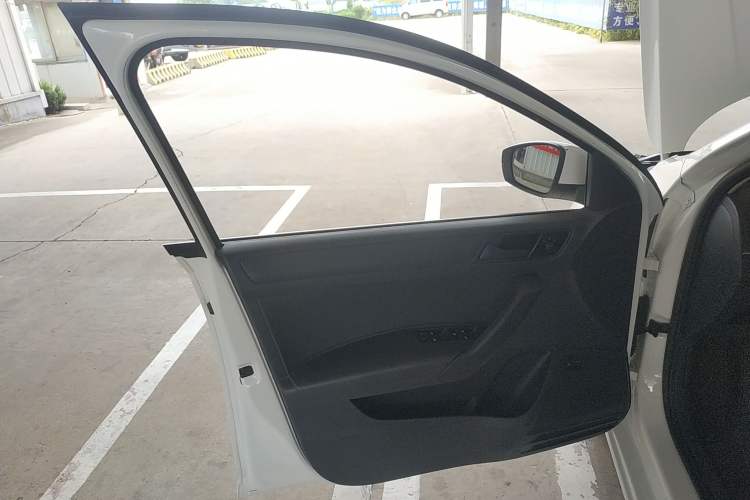 Used Volkswagen Santana 2021 1.5L Automatic Fashion Edition