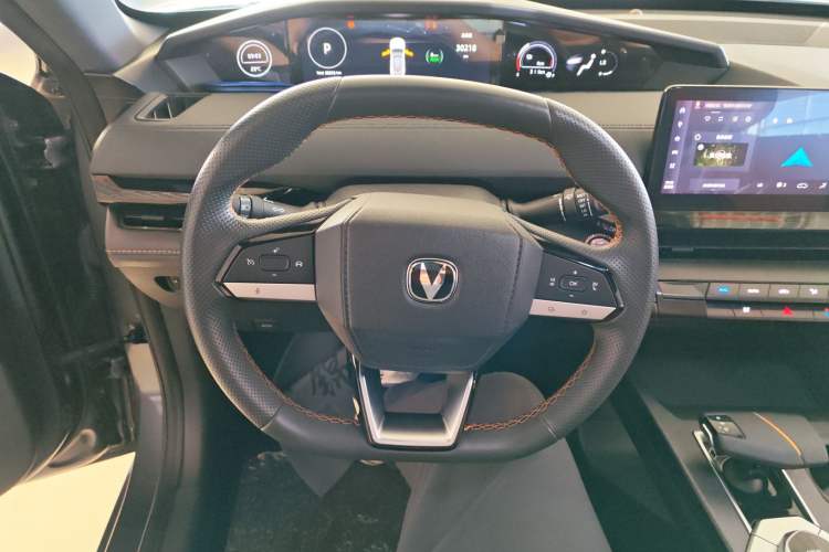 Used CHANGAN UNI-V iDD 2023 ZhiDian iDD 1.5T 113km Smart & Fun Version Steering Wheel