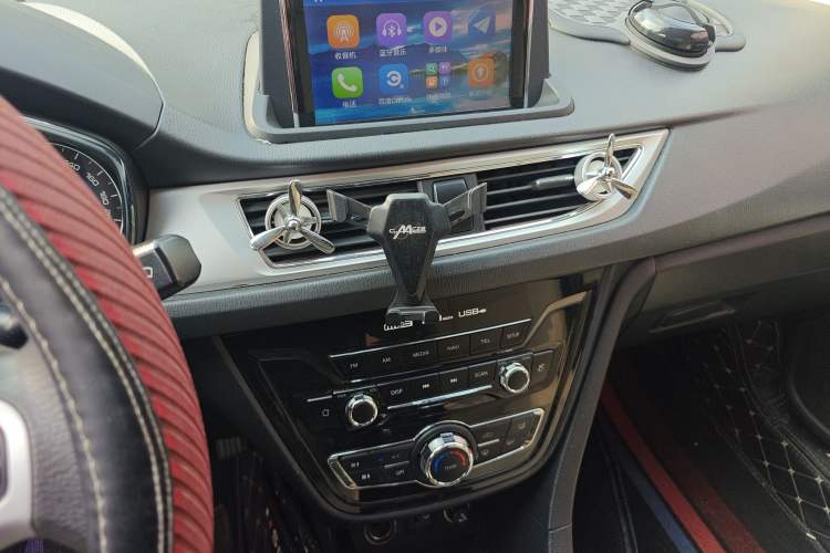 Used Changan Alsvin V7 2015 1.6L Manual Enjoyment Model China IV Standard