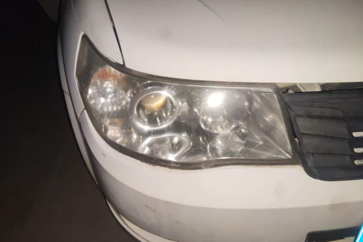 Used FAW Weizhi 2011 Sedan 1.5L Manual Elite Model