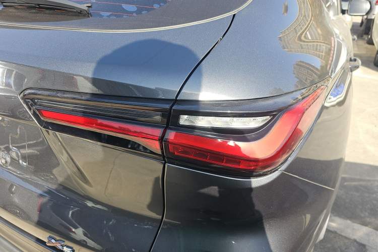 Used Oshan X5 2021 1.5T DCT Prestige Edition
