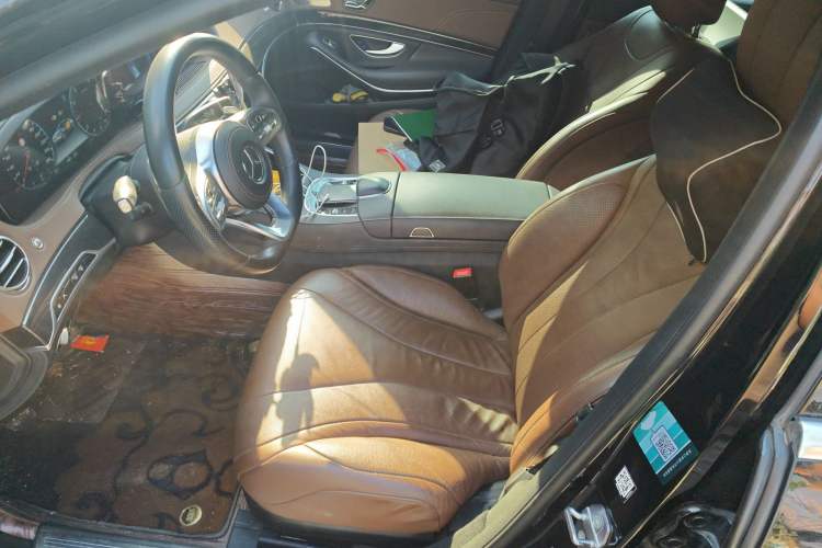 Used Mercedes-Benz S-Class 2020 S 450 L 4MATIC Exclusive Edition Left Front Seat