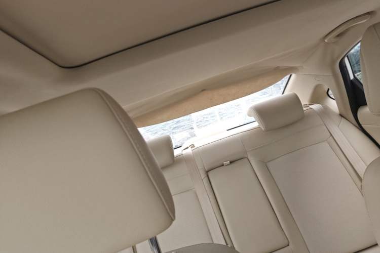 Used CHANGAN Eado 2016 1.6L Manual Fashion Edition

