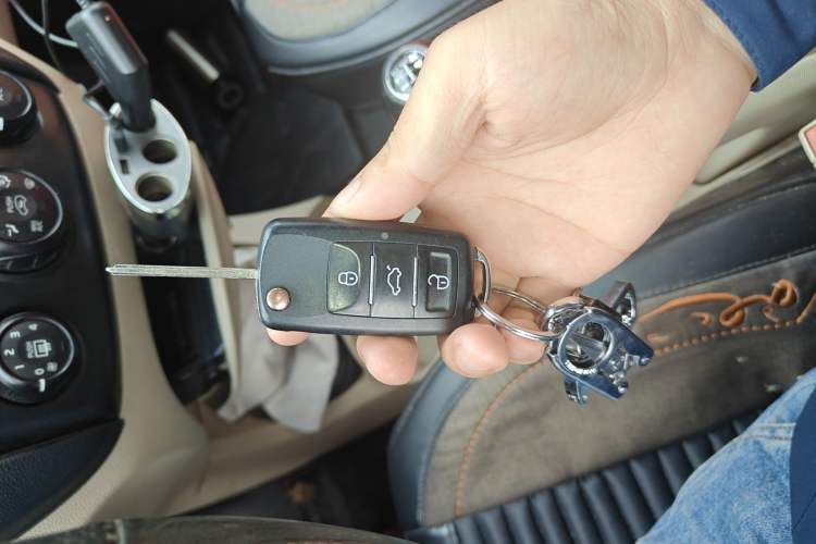 Used Kia Sportage 2013 2.0L Manual Two-Wheel Drive GL Trim Vehicle Key