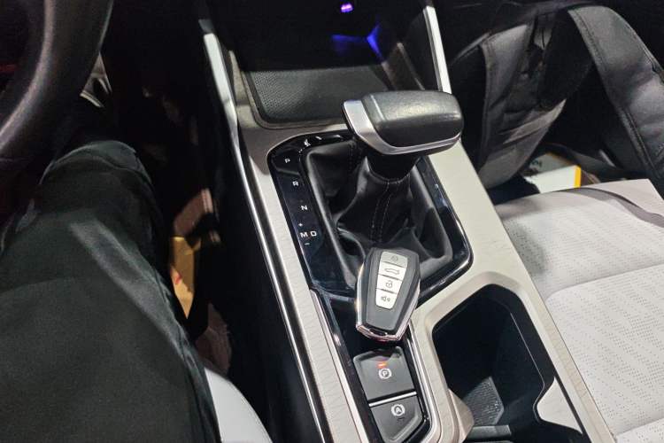 Used Geely Auto Emgrand 2022 4th Generation 1.5L CVT Flagship Model
