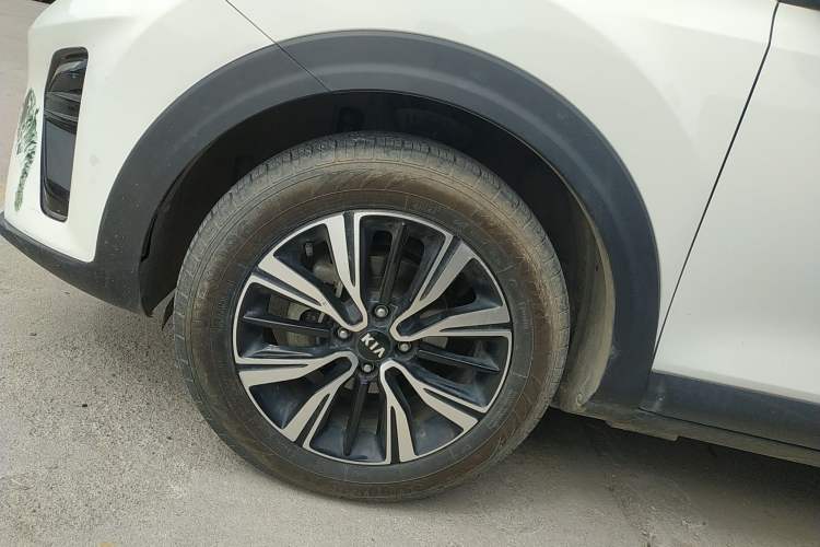 Used Kia kx1 Stonic 2019 1.4L Automatic Fun Edition China VI Exterior 4