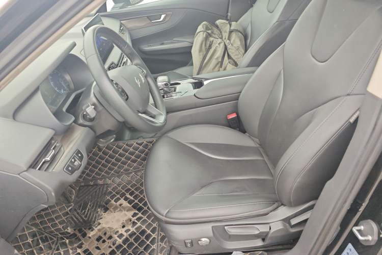 Used Hongqi E-QM5 2021 Online Booking Charging T3 Edition 5-Seater Left Front Seat