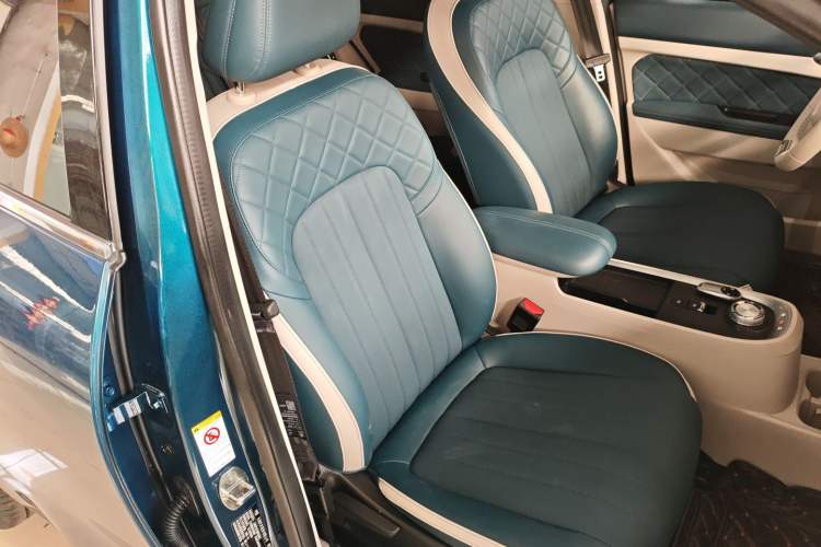 Used ORA Good Cat 2021 400km Standard Range Athena Edition Lithium-Ion Battery Right Front Seat