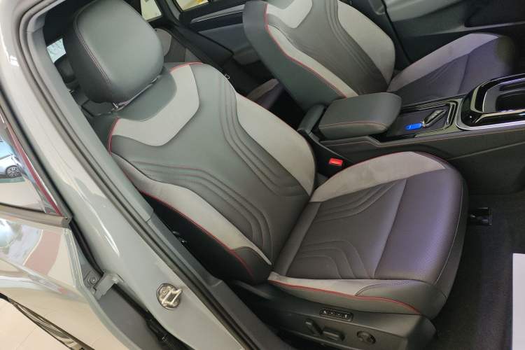 Used Volkswagen ID.4 CROZZ 2022 High-Performance PRIME Edition