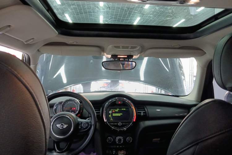 Used MINI 2016 1.5T COOPER Five-Door Edition
