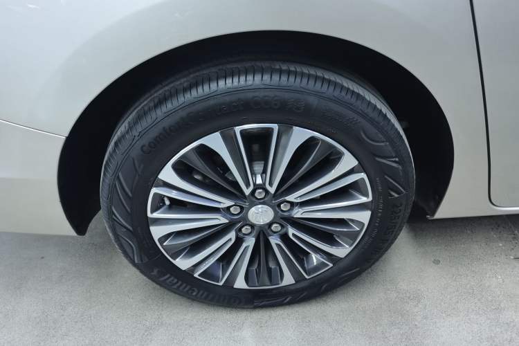 Used Buick GL8 2020 ES Land Cruiser 653T Luxury Model
