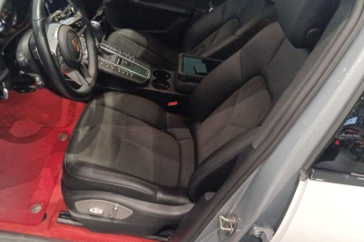 Used Porsche Macan 2021 Macan 2.0T