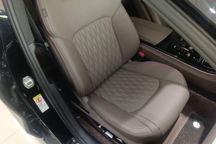 Used BYD Han 2024 EV Glory Edition 506KM Front-Wheel-Drive Premium Model Right Front Seat