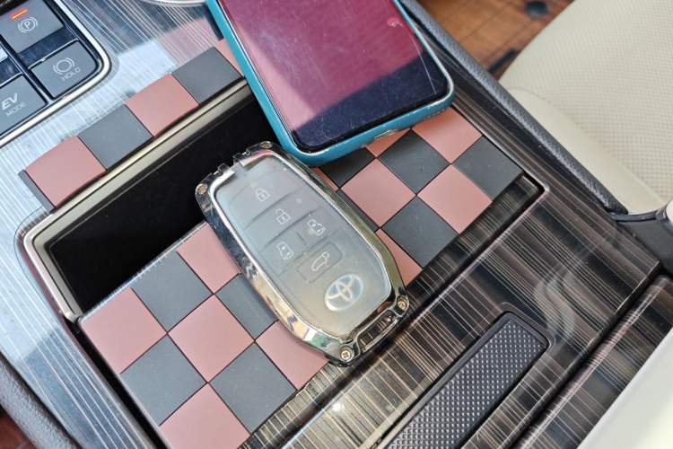 Used Toyota Sienna 2021 2.5L Hybrid Premium Edition
