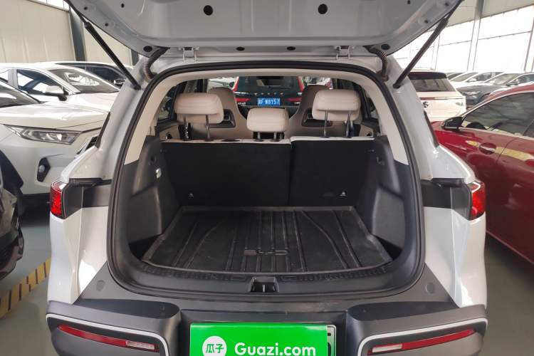 Used BYD Yuan UP 2025 Intelligent Driving Version 401 KM Dynamic Edition Trunk