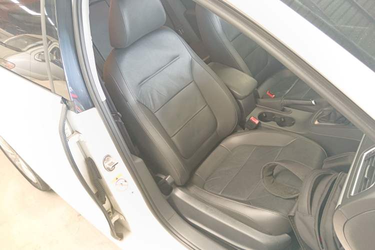 Used Volkswagen Sagitar 2014 Revised Version 1.4TSI Automatic Luxury Edition