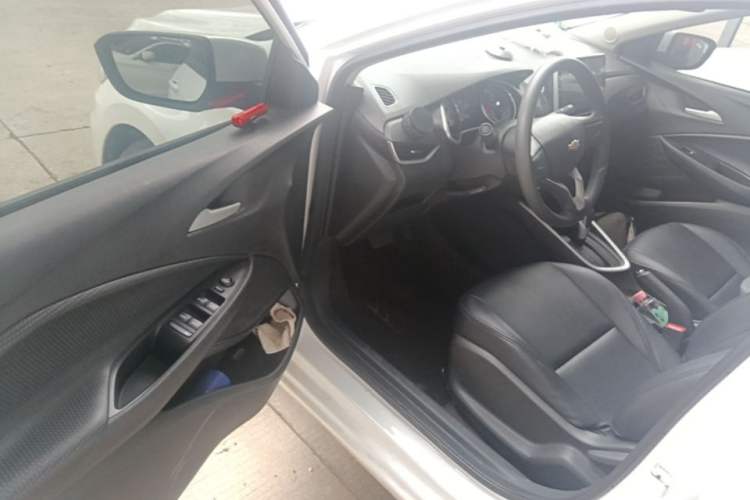 Used Chevrolet Cavalier 2020 325T Automatic Enjoyment Edition Driver Seat