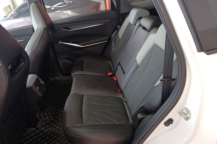 Used CHANGAN CS75 PLUS 2024 3rd Generation Champion Edition 1.5T Intelligent Drive Dynamic Model