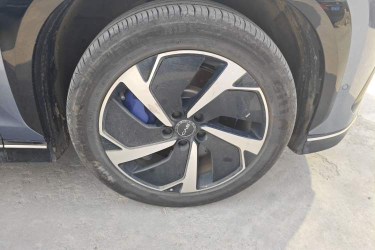 Used BYD Sealion 07 EV 2025 610 Intelligent Driving Edition Right Front Wheel Hub