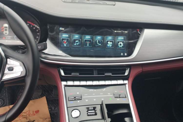 Used Changan CS85 COUPE 2019 1.5T DCT Dynamic Version China VI Standard
