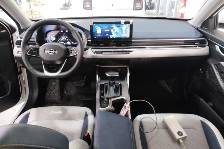 Used Geely Auto Emgrand 2022 4th Generation 1.5L CVT Flagship Model
