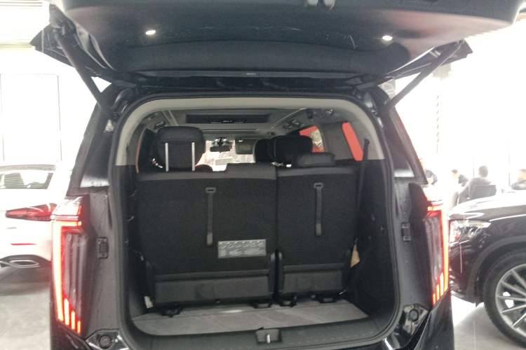 Used GAC Trumpchi M8 2024 Master Series 400T Prestige Edition
