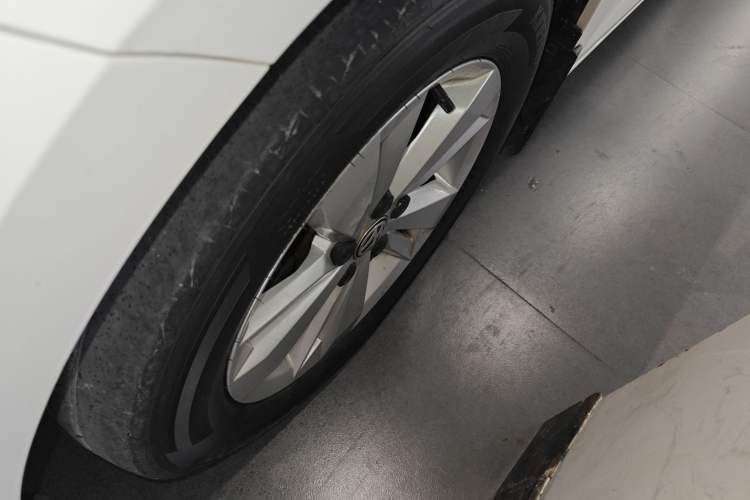 Used Volkswagen Polo 2019 Plus 1.5L Automatic Panoramic Enjoyment Edition Exterior 4