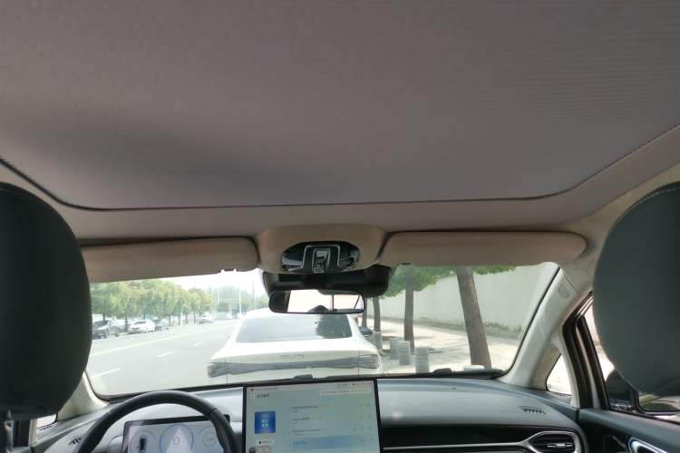 Used AION V 2023 Plus 70 Super Fast Charging Version Ternary Lithium
