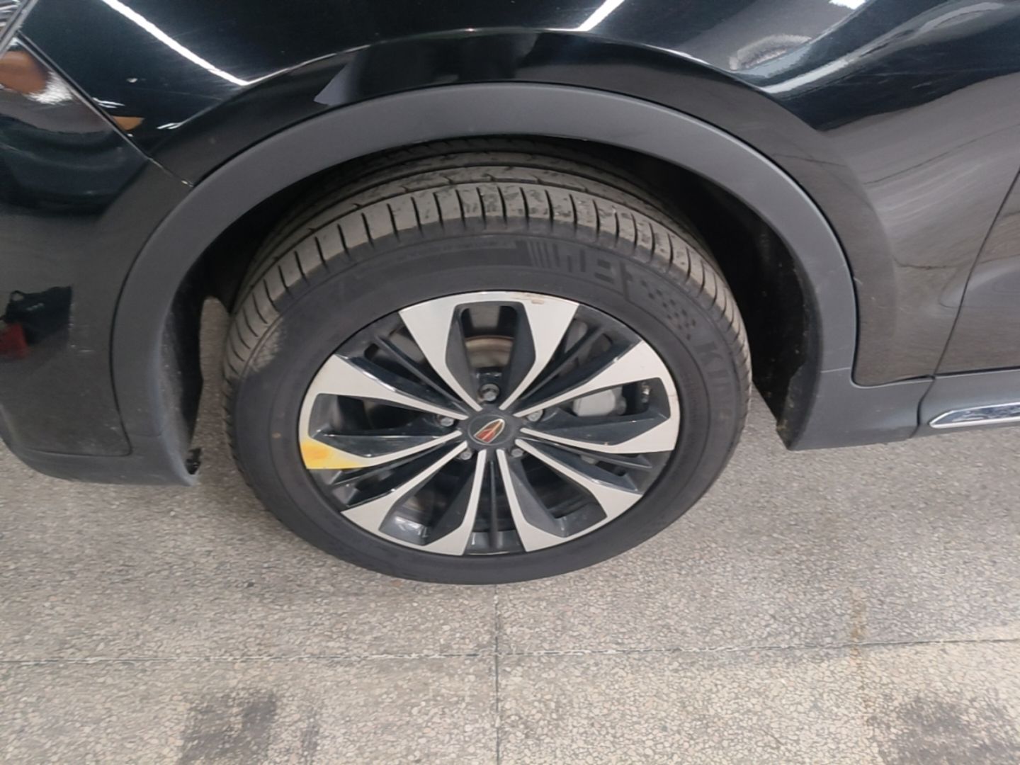 Hongqi HS7 2022 3.0T Automatic All-Wheel Drive ZhiLian Flagship Edition Five Seats — снимка 10